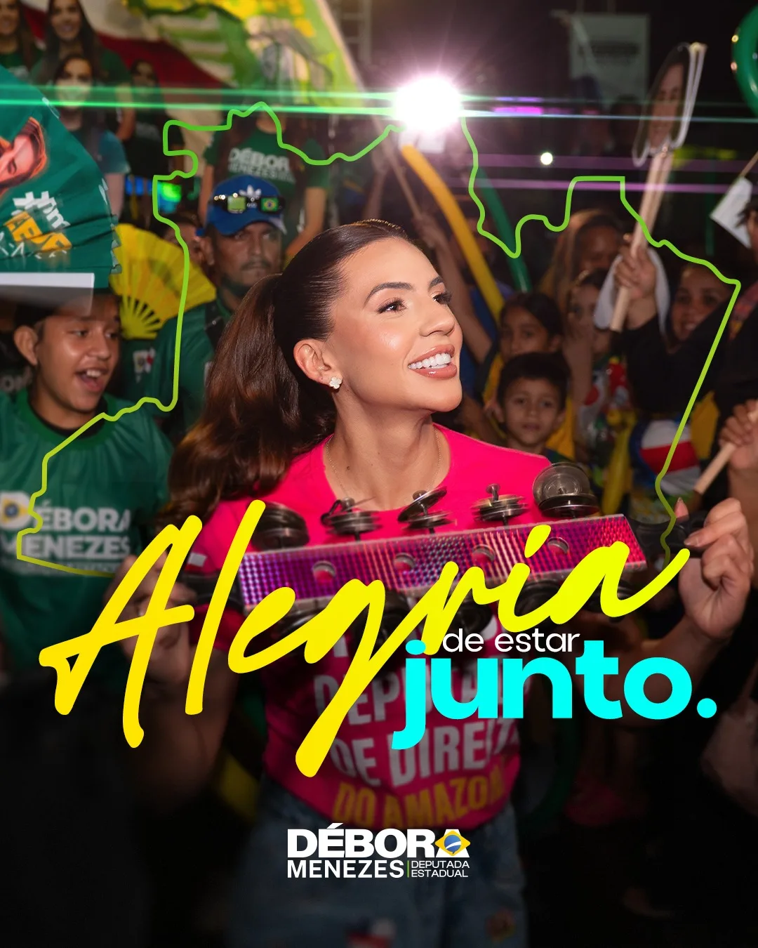 Débora Menezes em campanha com o povo — a alegria de estar junto